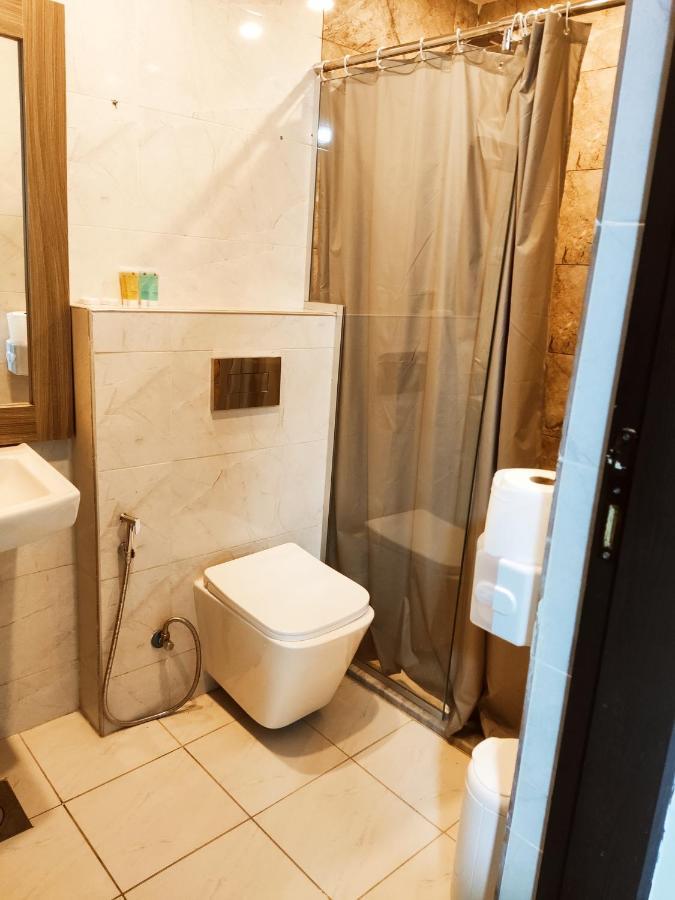 Golden Plaza Hotel 安曼 外观 照片