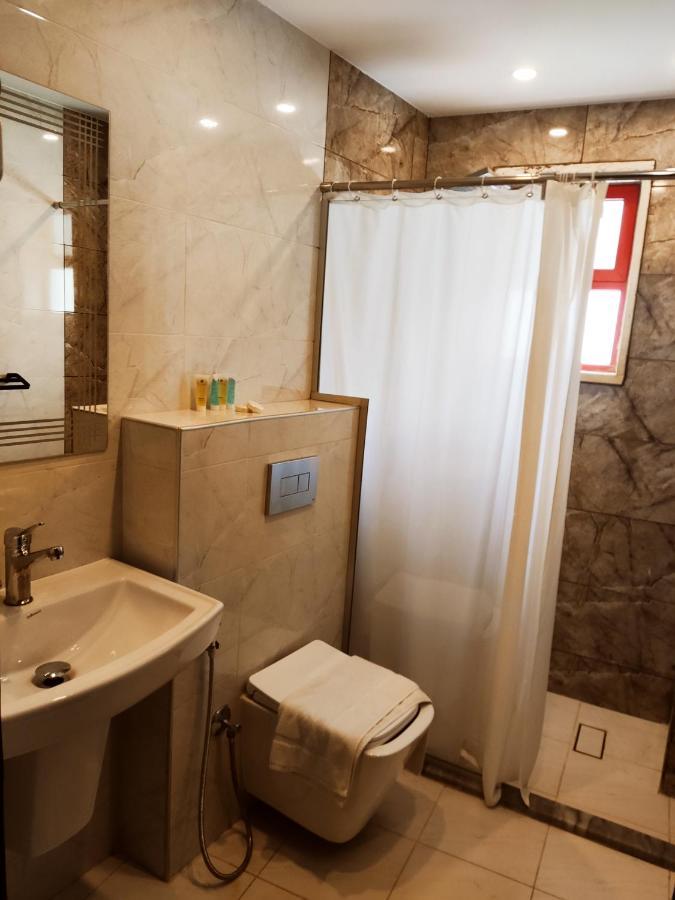 Golden Plaza Hotel 安曼 外观 照片