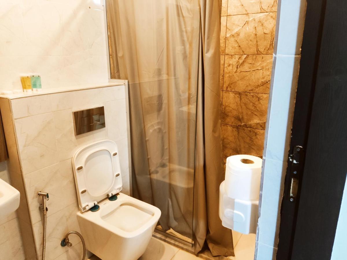 Golden Plaza Hotel 安曼 外观 照片